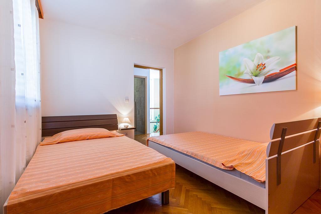 Holiday Home Villa Pula Oda fotoğraf