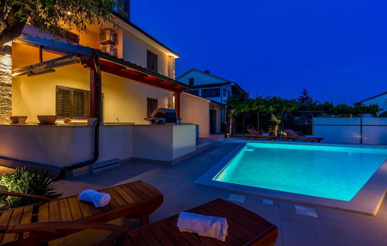 Holiday Home Villa Pula Oda fotoğraf