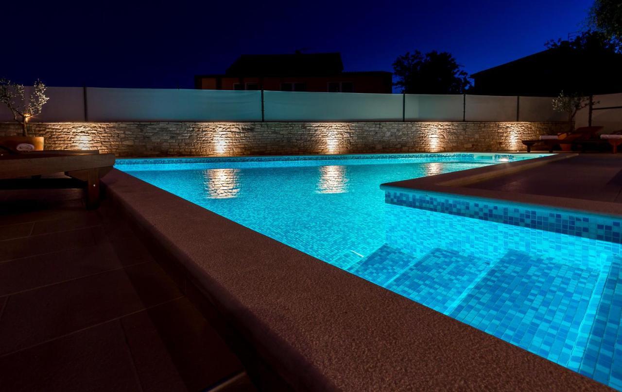 Holiday Home Villa Pula Oda fotoğraf